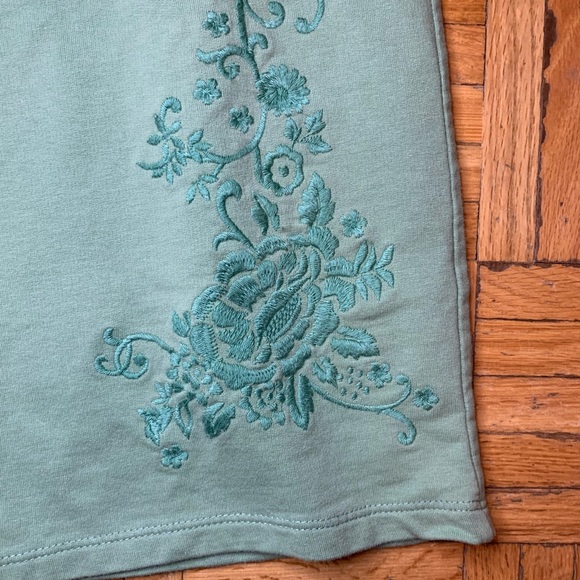 Style & Co Sport Embroidered Cropped Sweatpants Green Teal Mint - Picture 2 of 7